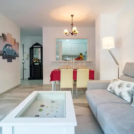 Apartment Gorgeous In With Kitchen Fuengirola